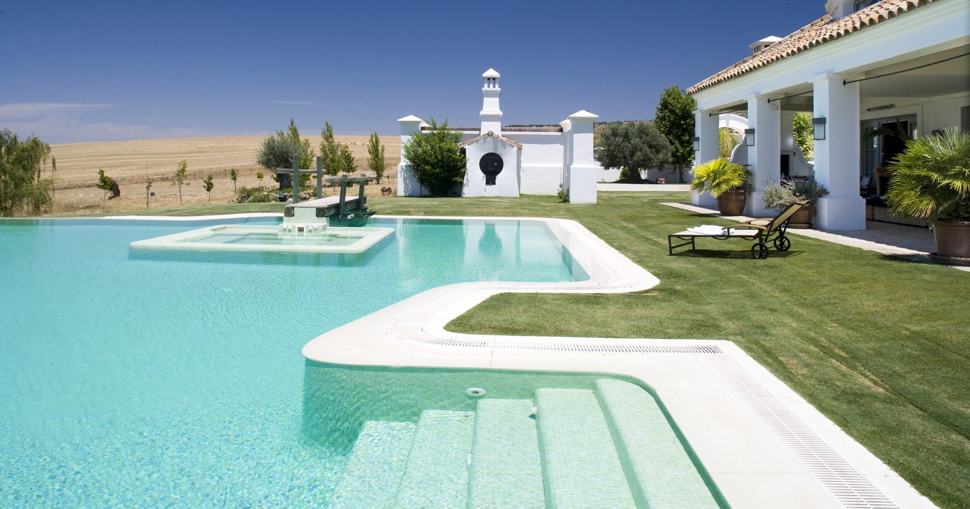 luxury villa swimming pool ronda andalucia