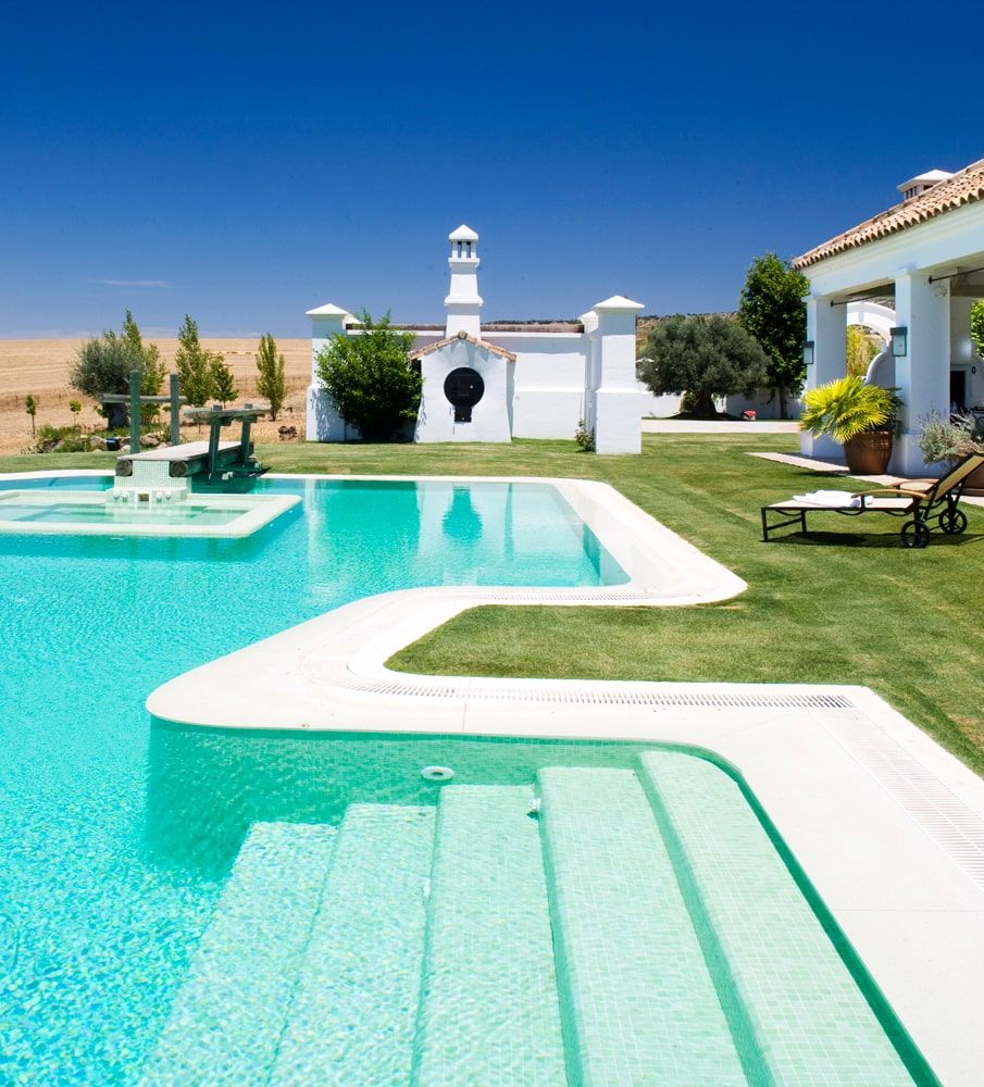 luxury holiday villa pool an garden