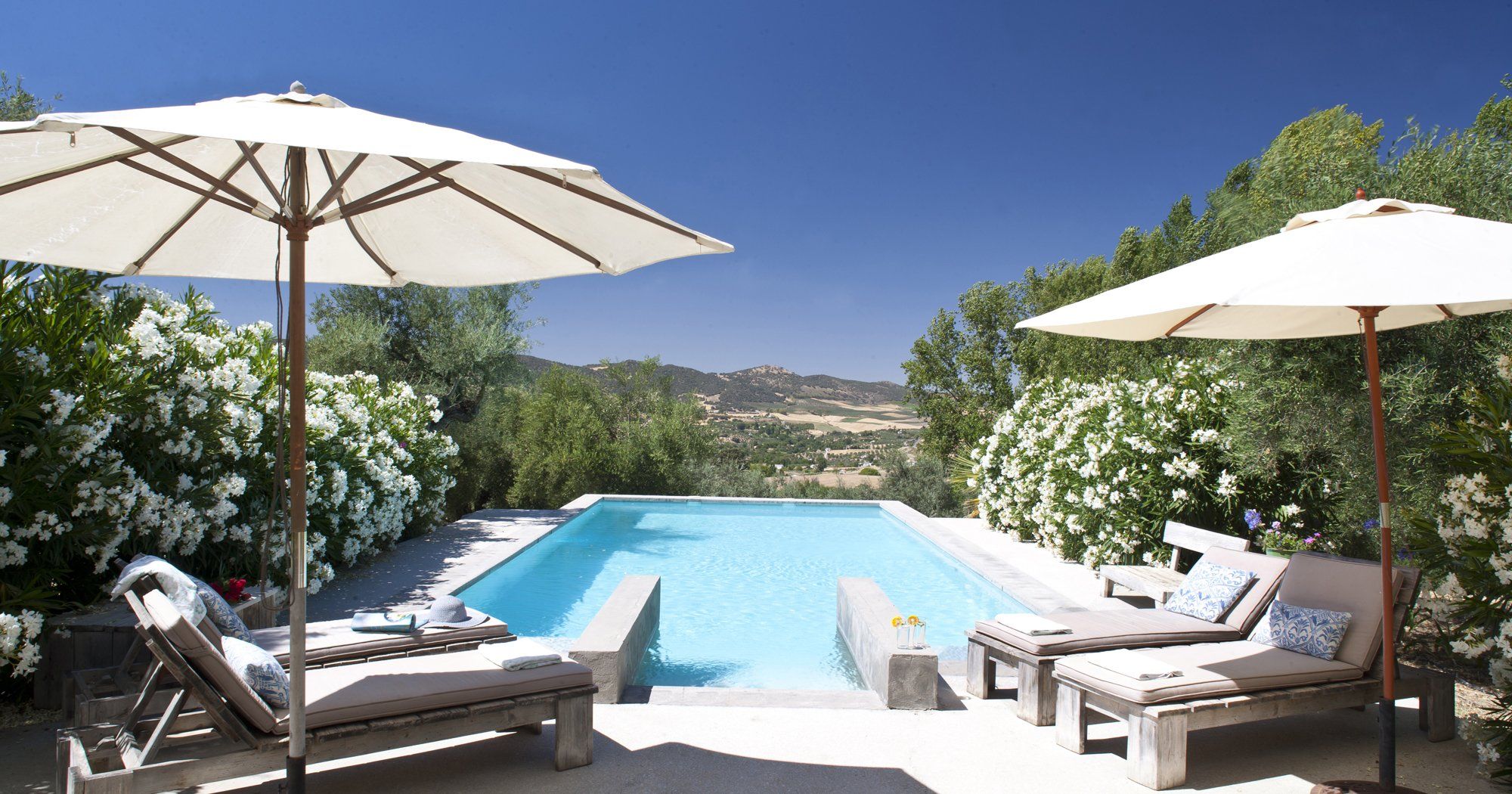 ronda luxury villa pool and view