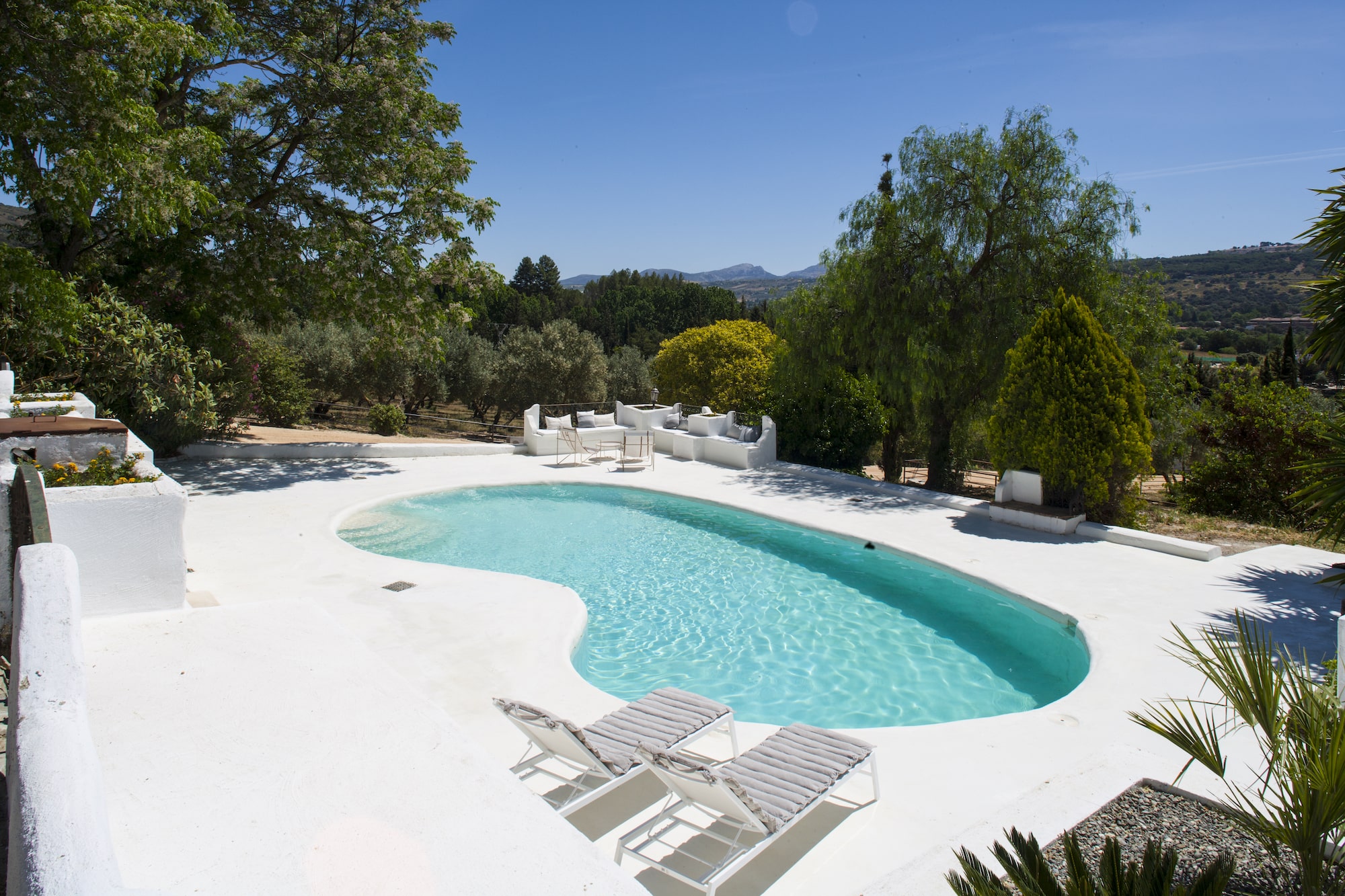 swimming pool luxury villa spain