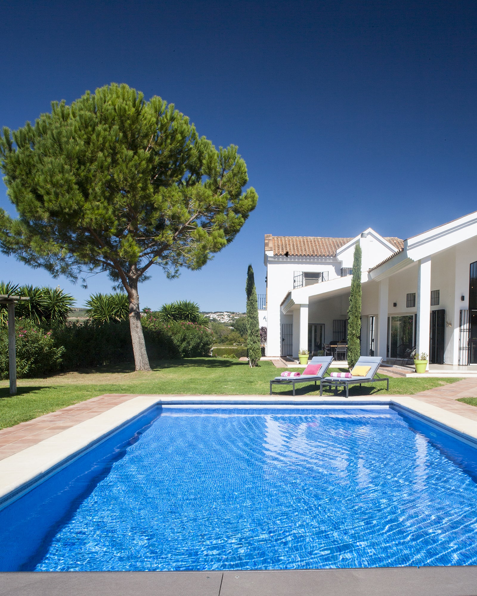 villas andalucia pool