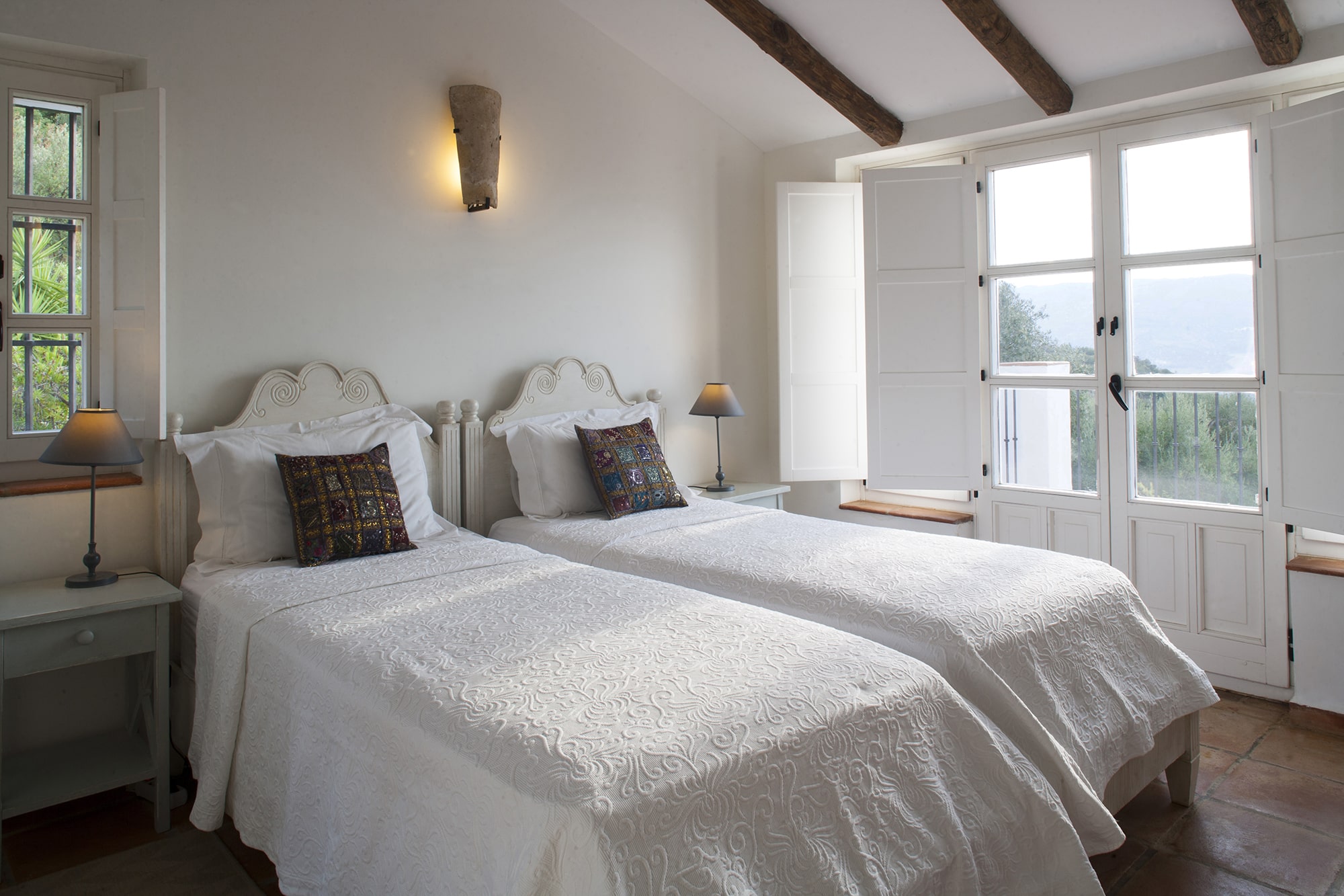 twin bedroom luxury villa andalucia