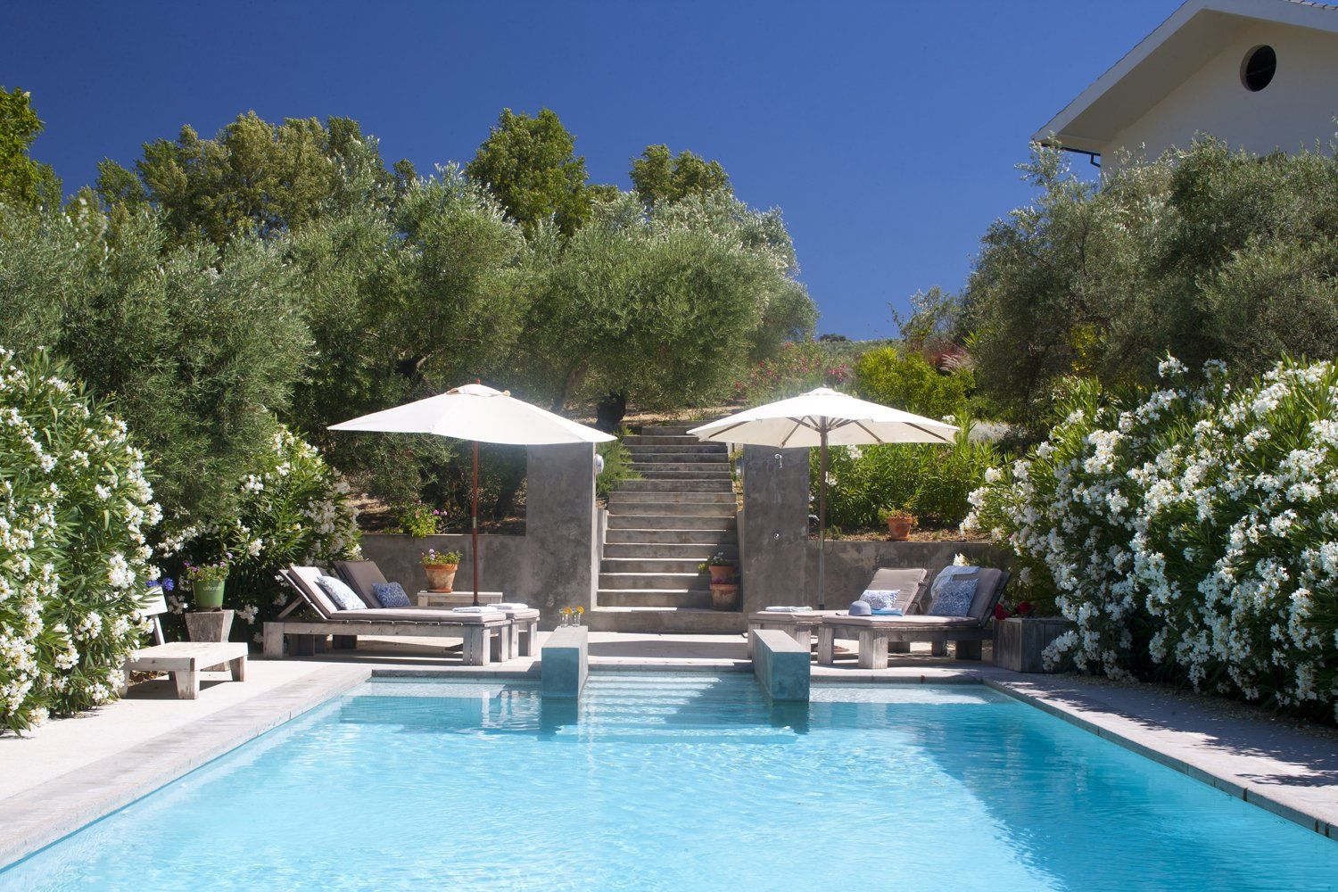swimming poool luxury villa ronda